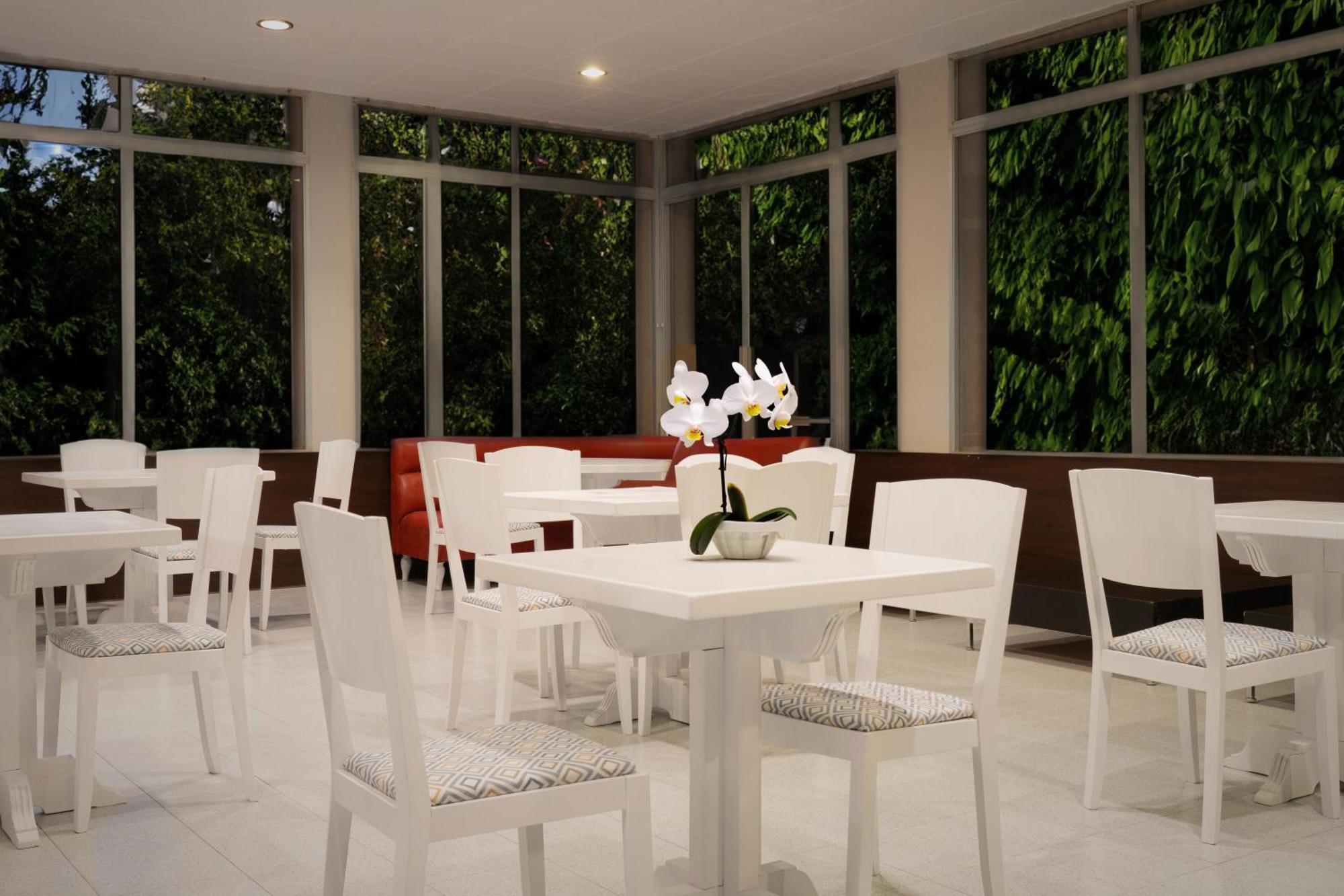 The Bb Hotel Boutique Can Colom Льорет-де-Мар Экстерьер фото